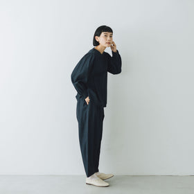 「わたしたちらしい、大人のかわいらしさ」ブラウス+サルエルパンツのセットアップ