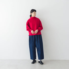 くらすこと +to 大人の定番、ハイネックプルオーバー