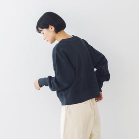 くらすこと +to バランス上手な、大人の定番スウェット