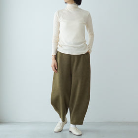 ROBE de PEAU タートルネック プルオーバー