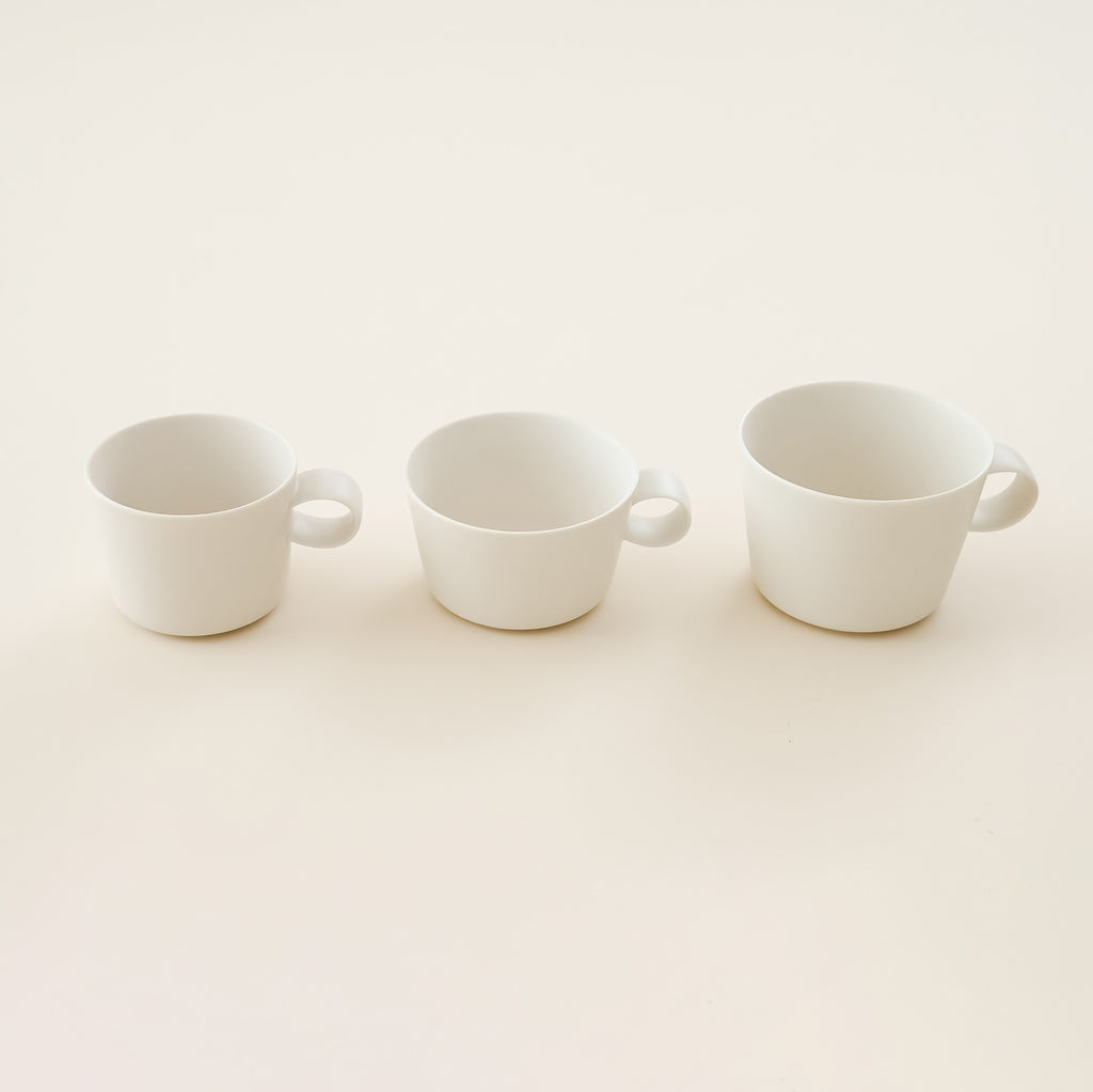 yumiko iihoshi porcelain unjour cup  suna