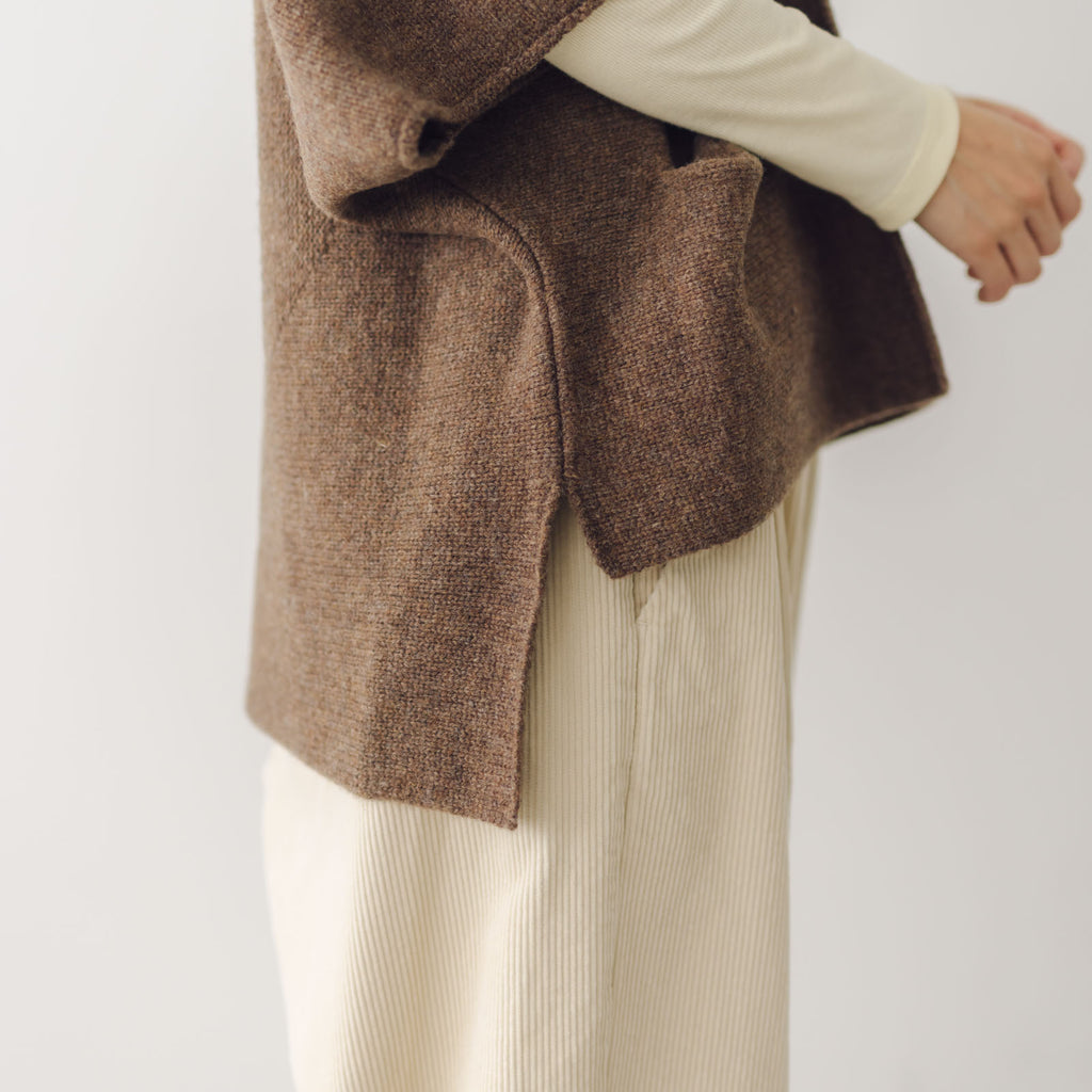 COSMIC WONDER British wool knitted farmer cardigan