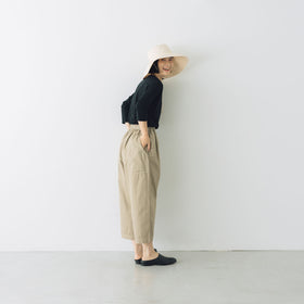Koton バックワードパンツ