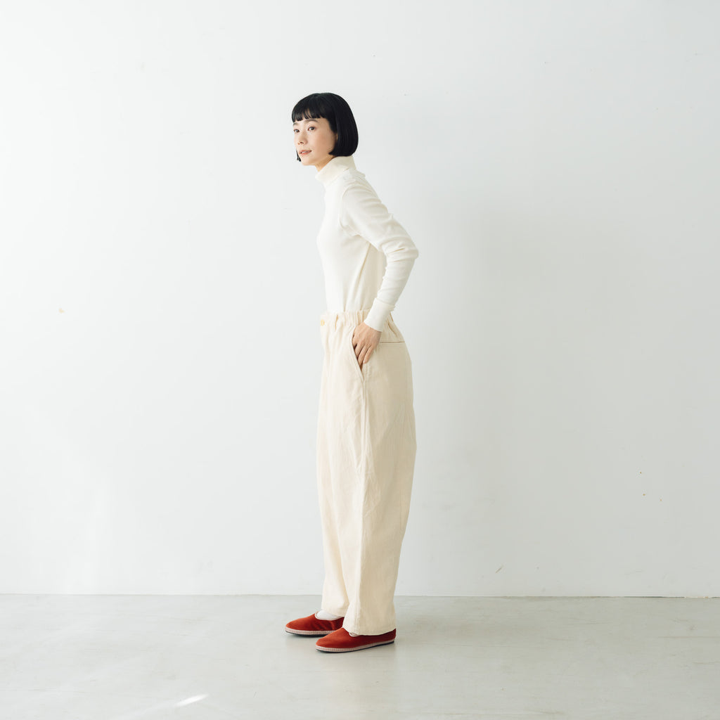 Koton オーガニックコットン コーデュロイeaseテーパードパンツ エクリュ