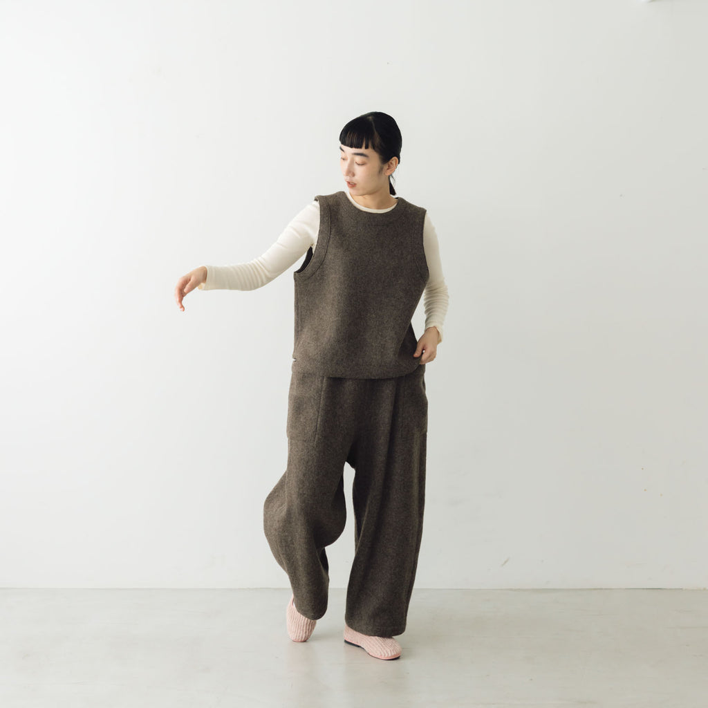 āta  圧縮ウールベスト ブラウン