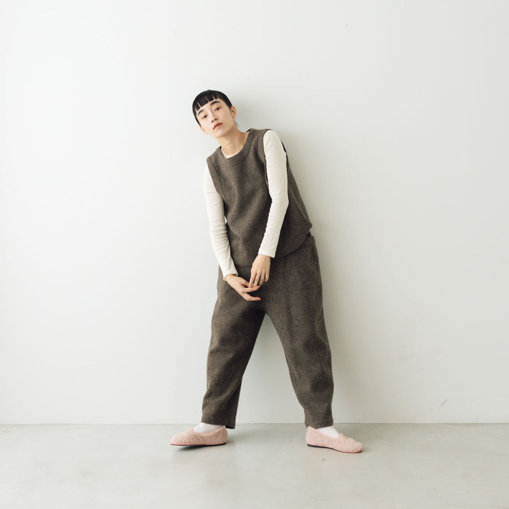 āta  圧縮ウールベスト ブラウン
