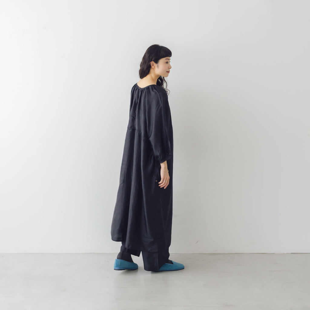 BUNON バックボタンドレス