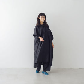 BUNON バックボタンドレス