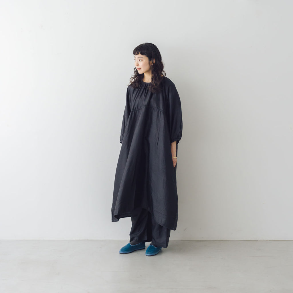 BUNON バックボタンドレス