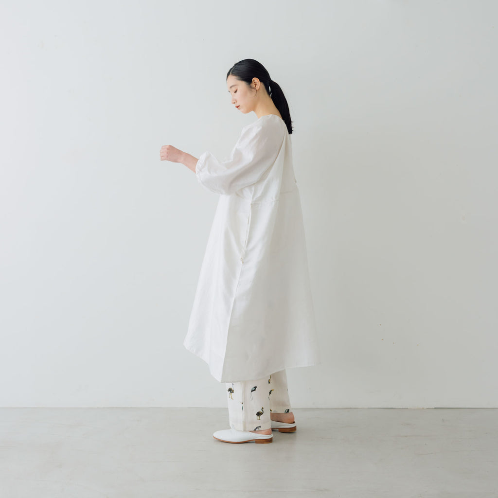 BUNON バックボタンドレス
