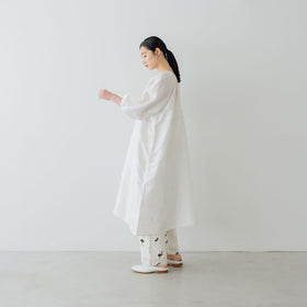 BUNON バックボタンドレス