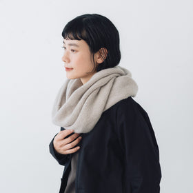 evam eva  モヘアリリーループストール