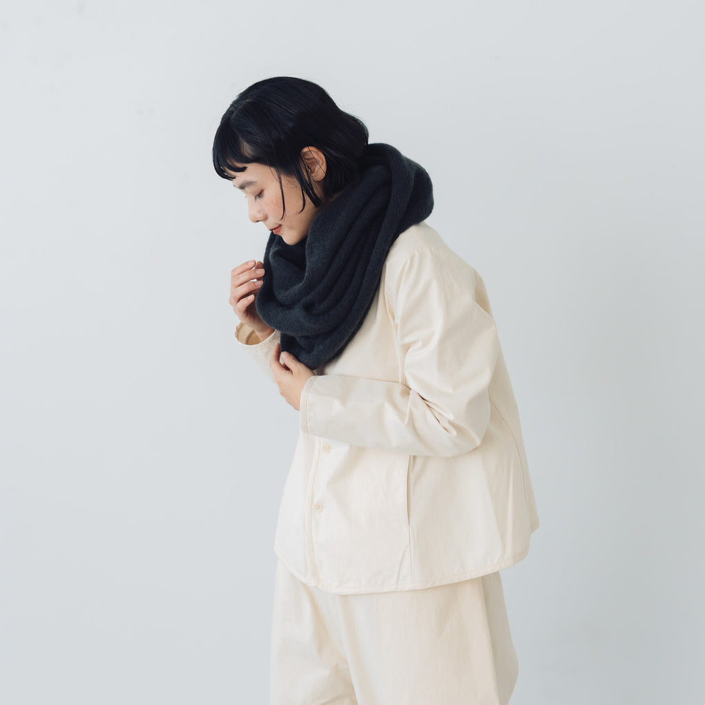 evam eva  モヘアリリーループストール