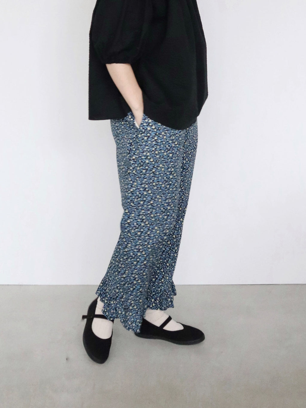 pot and tea NEW花柄裾フリルパンツ［期間限定販売］