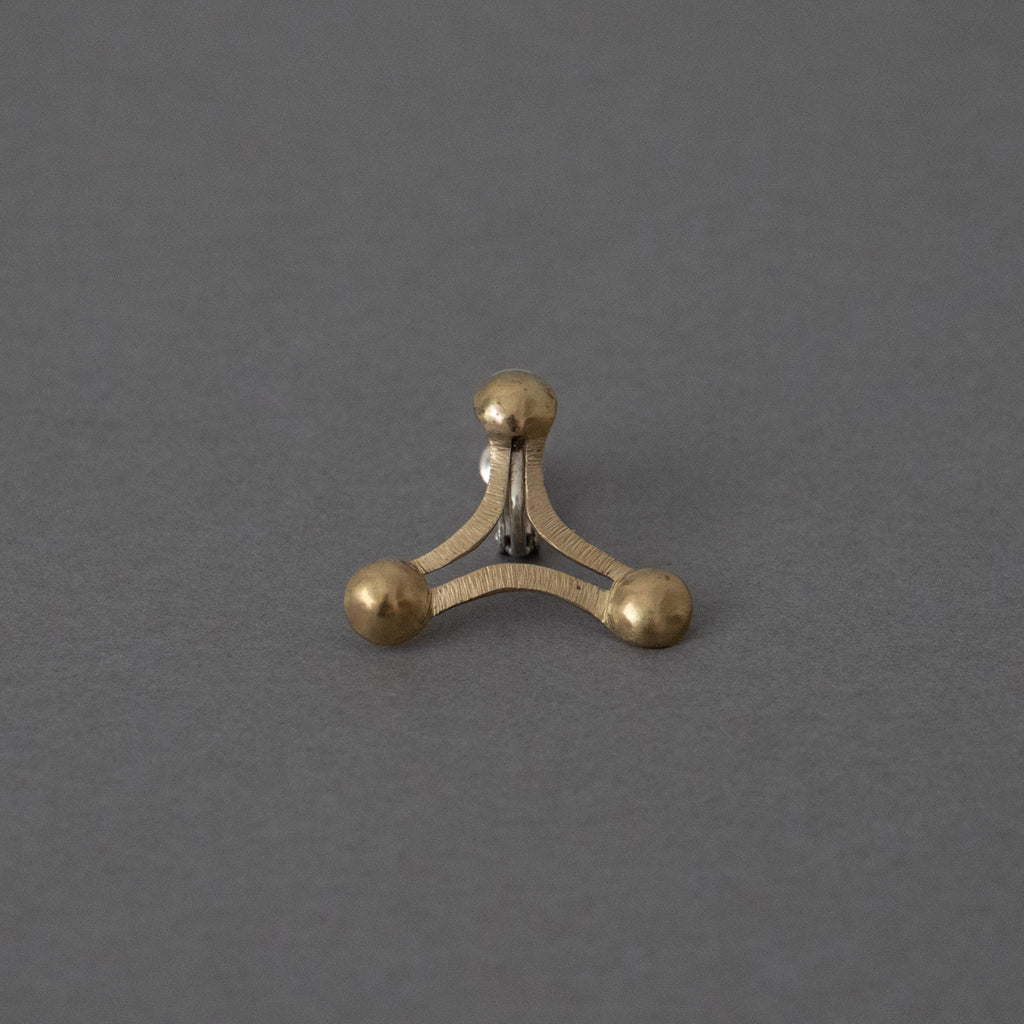 BRASSYARD ピアス／イヤリング tri（片耳）［期間限定販売］