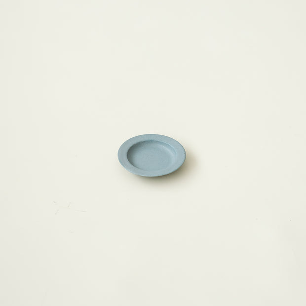 yumiko iihoshi porcelain unjour plate smoke blue
