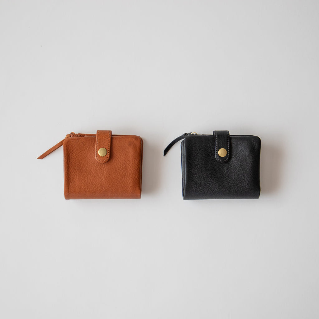CINQ 二つ折り財布