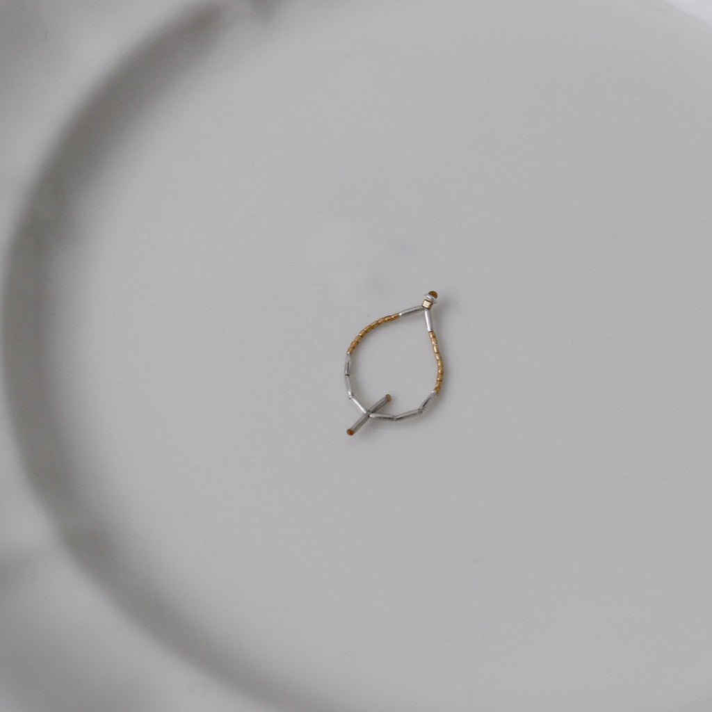 曉 ater cross ring