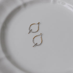 曉 ater cross ring