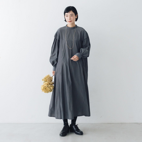 「わたしたちらしい、大人のかわいらしさ」キュプラコットン タックワンピース