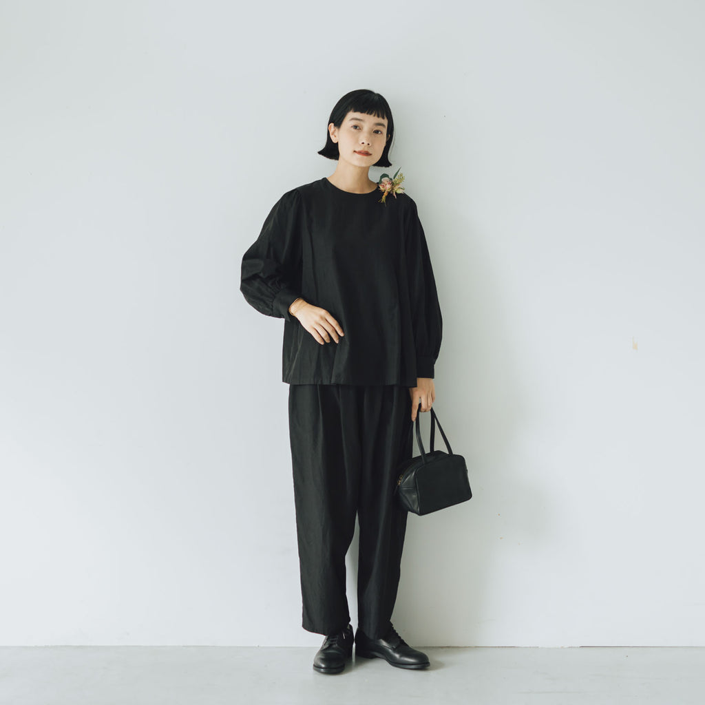 「わたしたちらしい、大人のかわいらしさ」ブラウス＋サルエルパンツのセットアップ