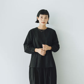 「わたしたちらしい、大人のかわいらしさ」ブラウス＋サルエルパンツのセットアップ