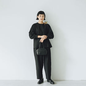 「わたしたちらしい、大人のかわいらしさ」ブラウス＋サルエルパンツのセットアップ
