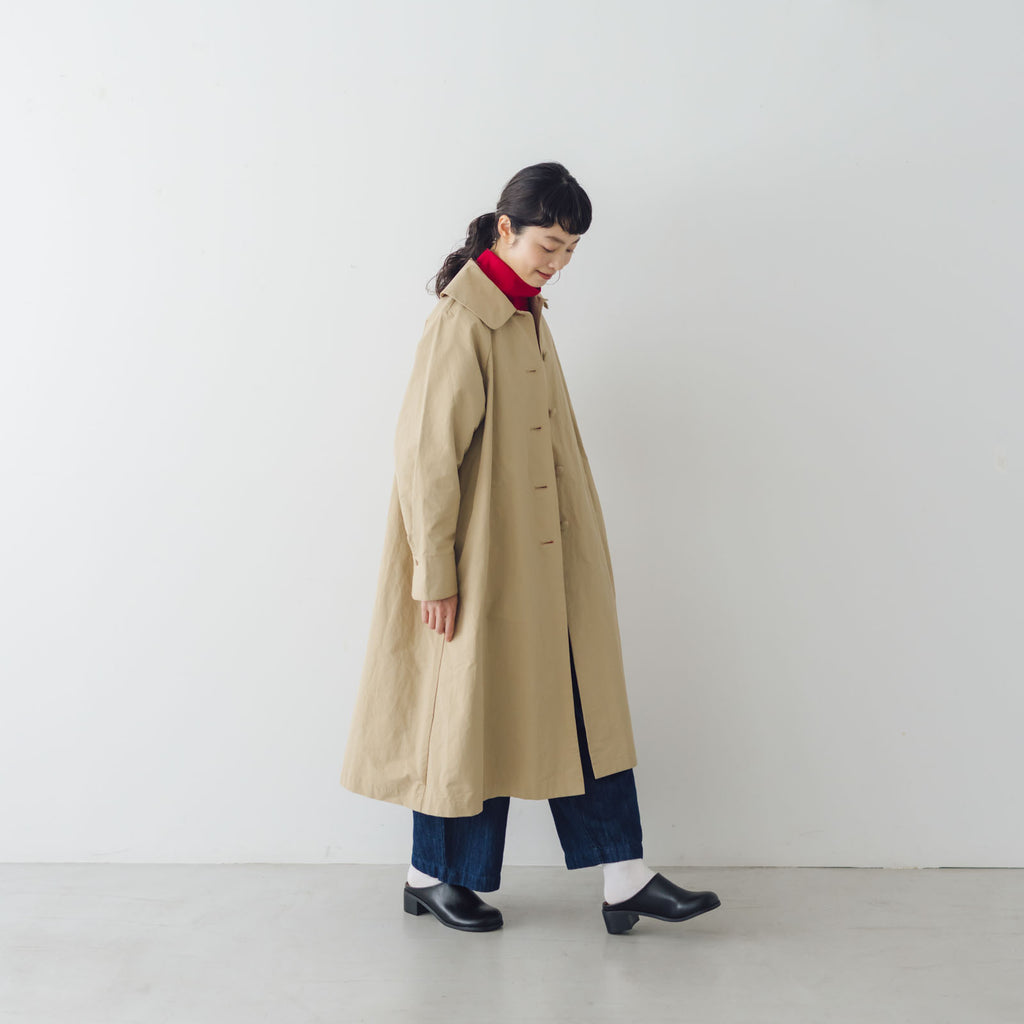 くらすこと ＋to クラシカルなコットンナイロンコート［予約／9月下旬お届け予定］