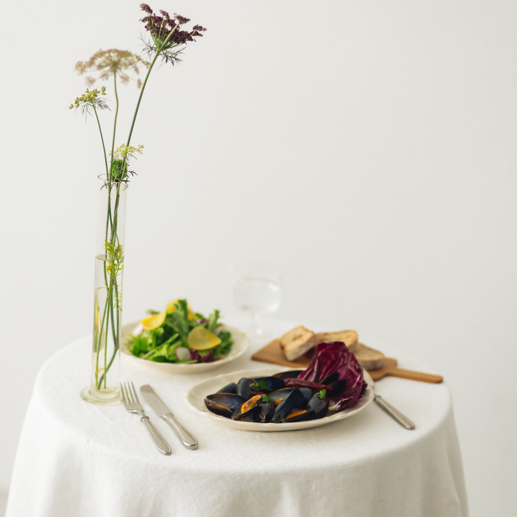 くらすことの生活道具 古い器の形シリーズ 花リムオーバルプレート ［25cm・食洗機対応・電子レンジ可］