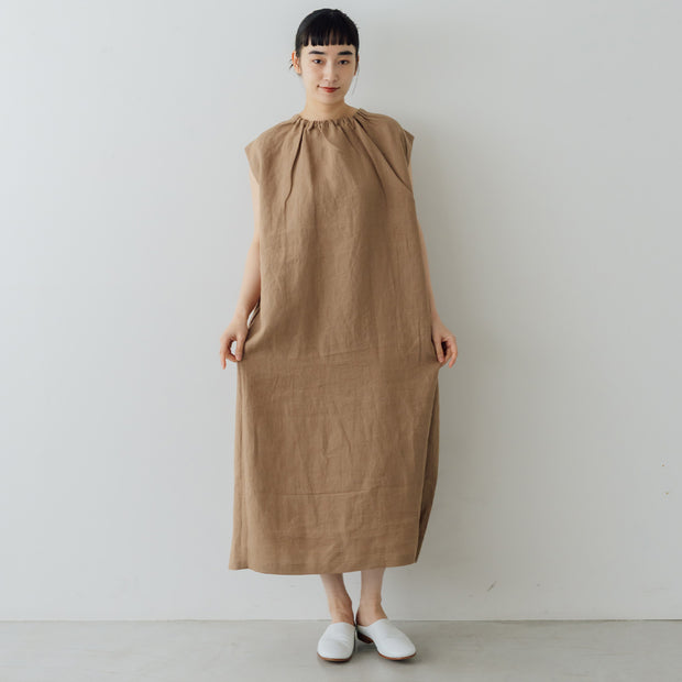 着こなしにリズムをつくる、おとなの麻100% 2wayワンピース