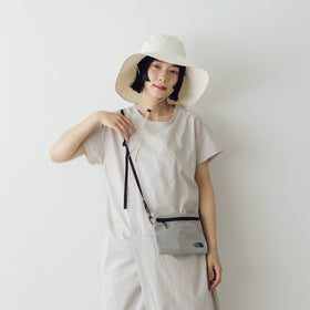 THE NORTH FACE ラフターショルダーポーチ