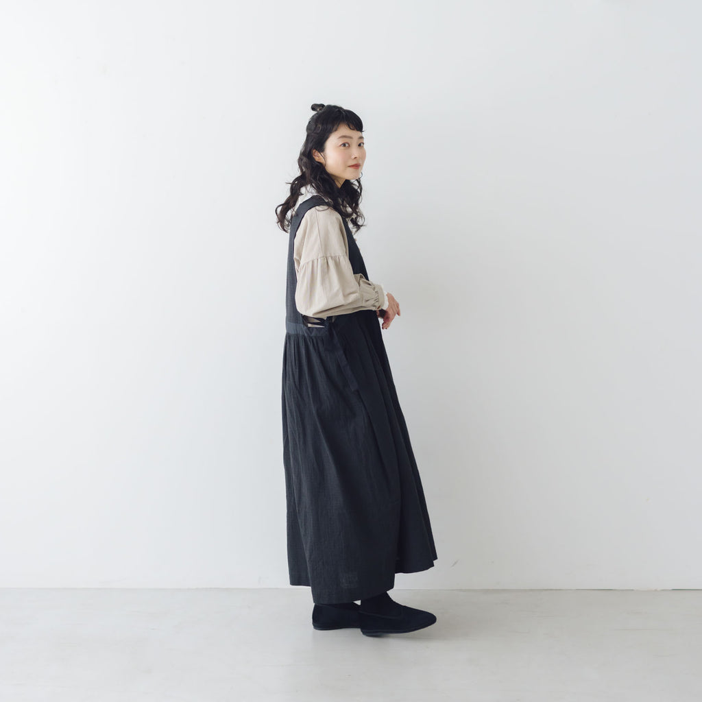 MAGALI コットンリネン ピンチェック タブリエワンピース