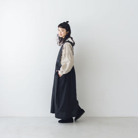 MAGALI コットンリネン ピンチェック タブリエワンピース