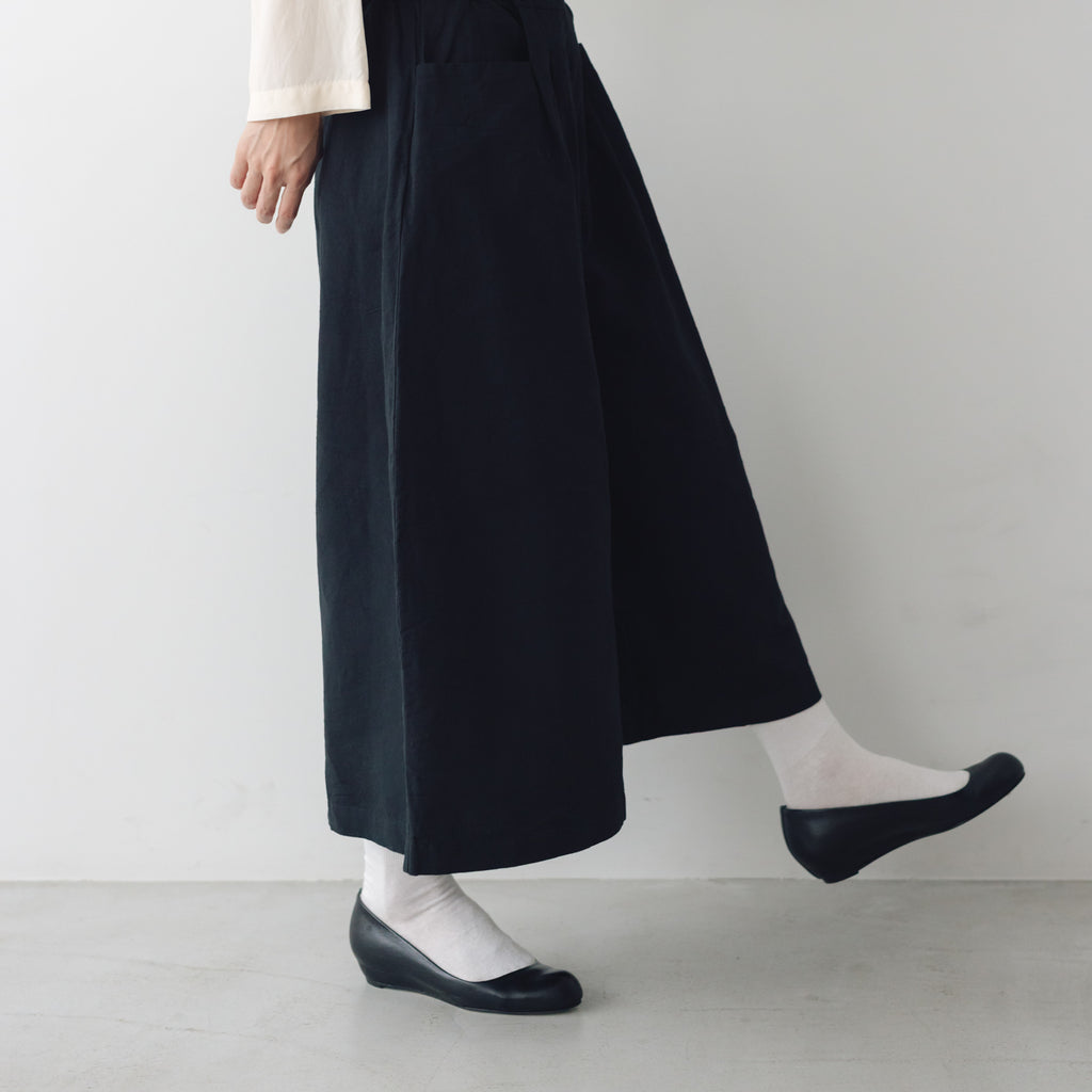 MAGALI ハイカウントコットンリネン コクーンパンツ