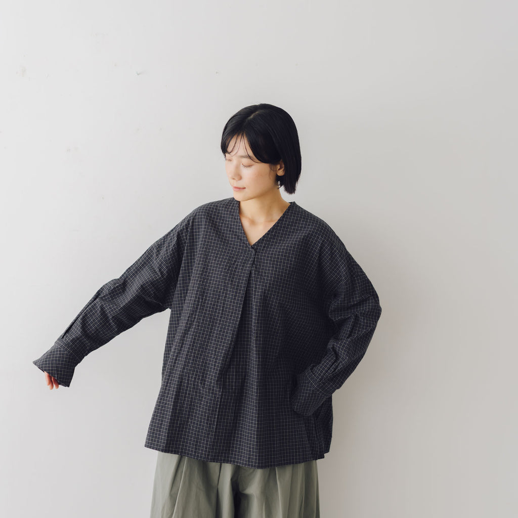 ROBE de PEAU 2wayフリルカラーブラウス