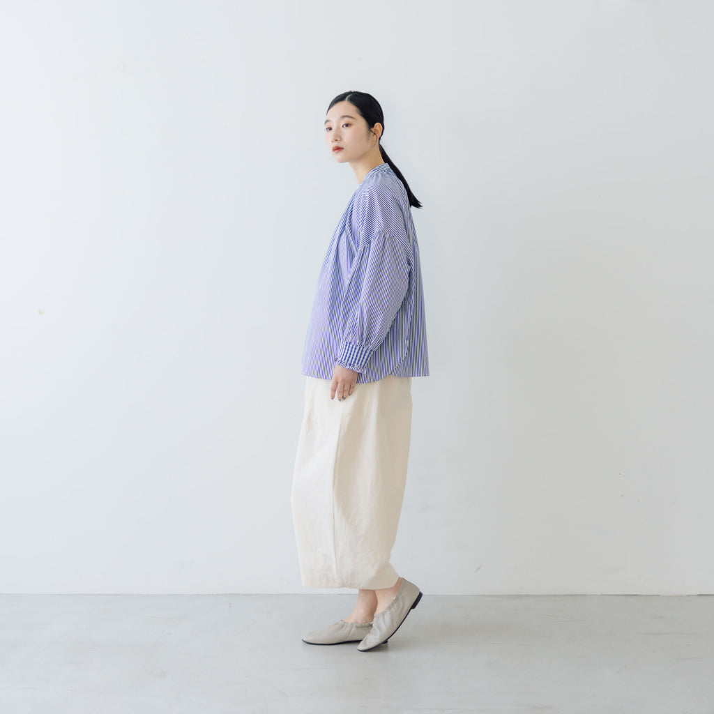 UNIVERSAL TISSU バンドカラーシャーリングブラウス ストライプ