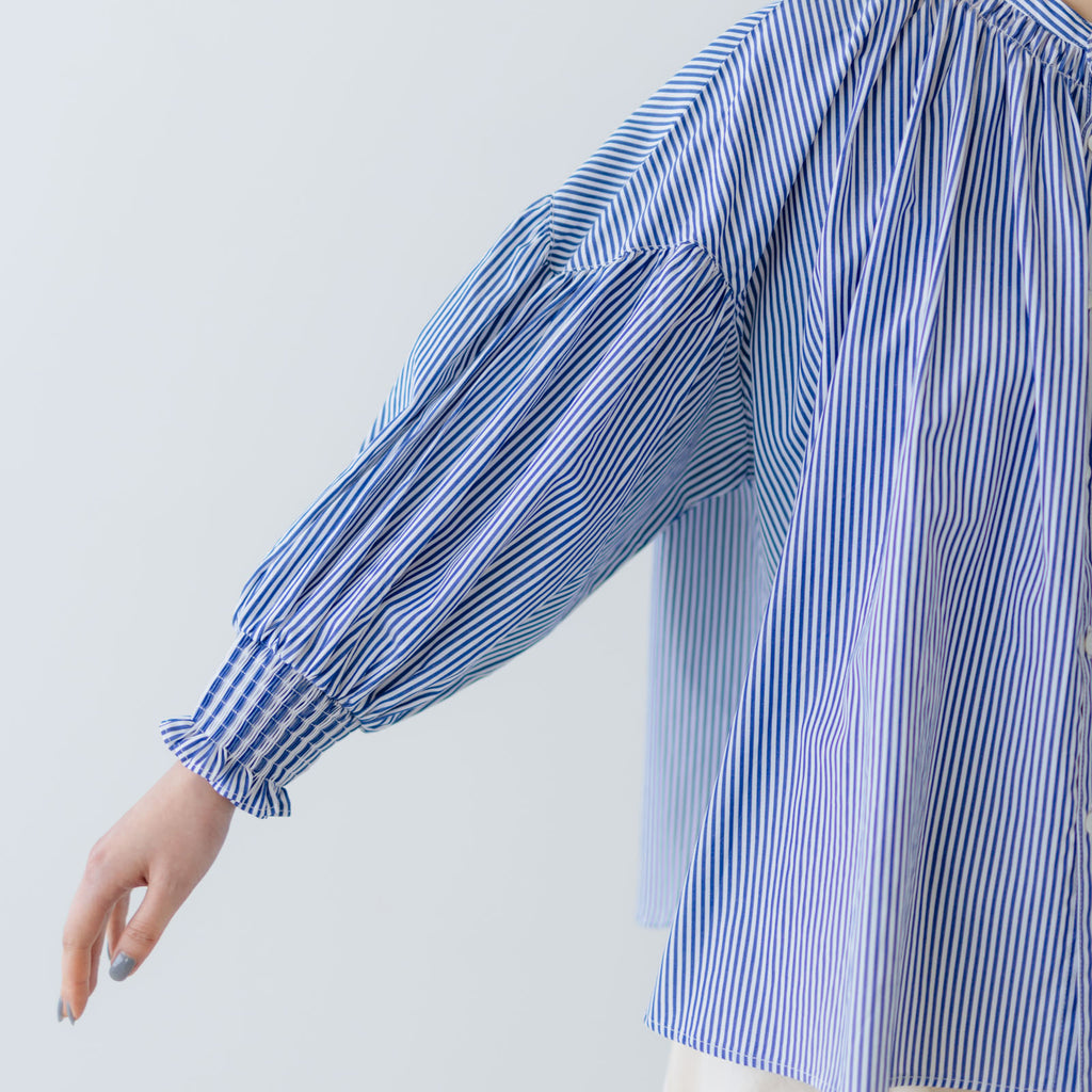 UNIVERSAL TISSU バンドカラーシャーリングブラウス ストライプ