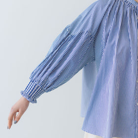UNIVERSAL TISSU バンドカラーシャーリングブラウス ストライプ