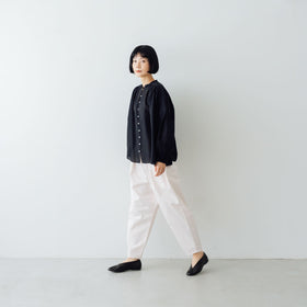 UNIVERSAL TISSU コットンシルク シャーリングブラウス
