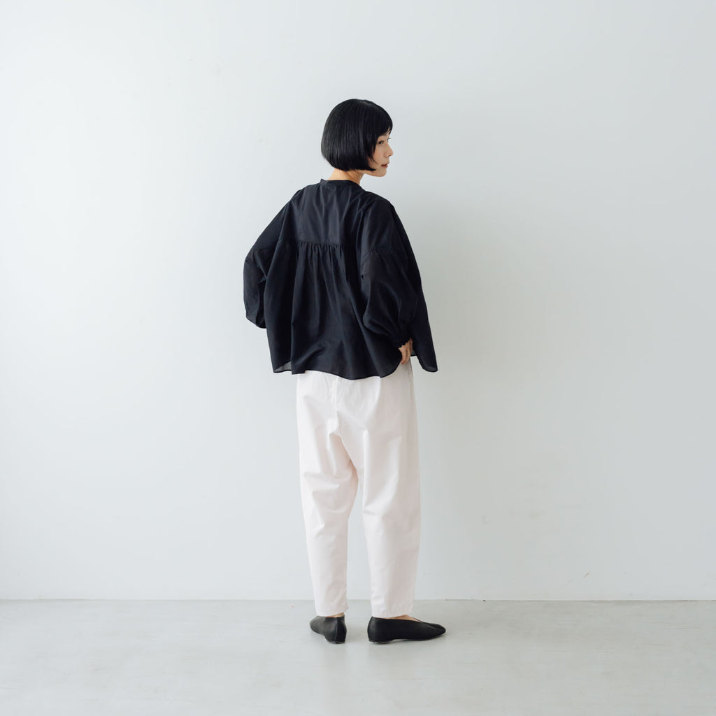 UNIVERSAL TISSU コットンシルク シャーリングブラウス