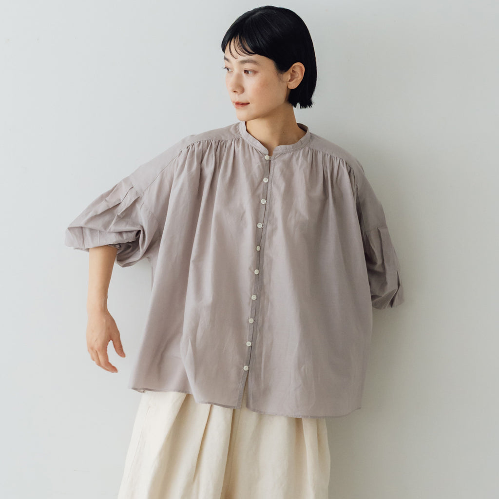 UNIVERSAL TISSU コットンシルク シャーリングブラウス