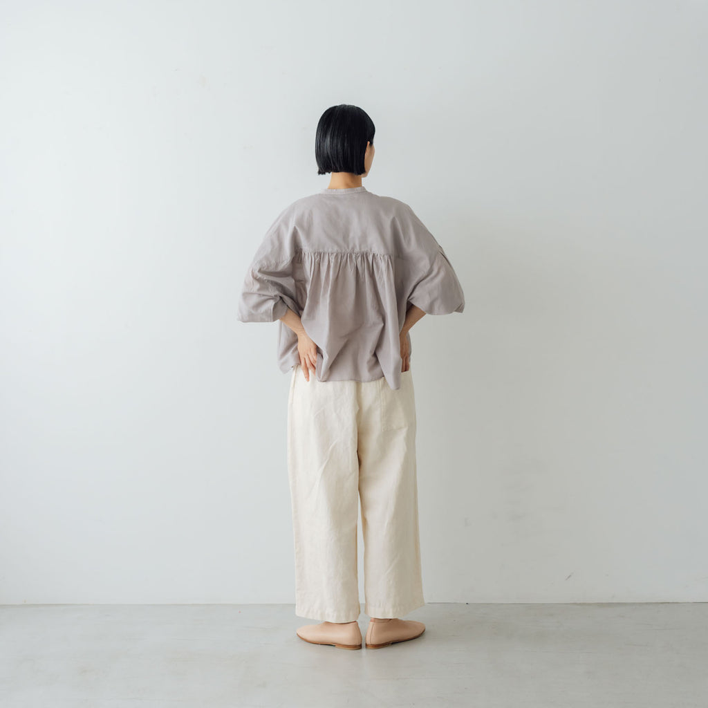 UNIVERSAL TISSU コットンシルク シャーリングブラウス