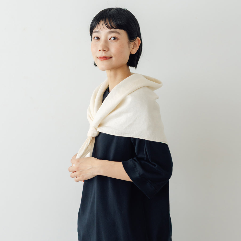 Yoli Cotton ramie scarf ベージュ