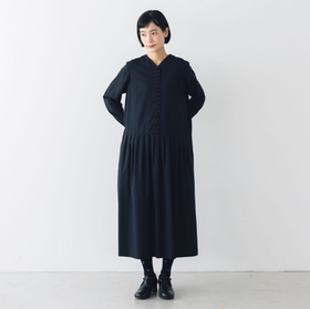 atelier naruse FORMAL クルミボタンワンピース