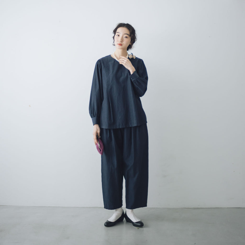 「わたしたちらしい、大人のかわいらしさ」ブラウス＋サルエルパンツのセットアップ