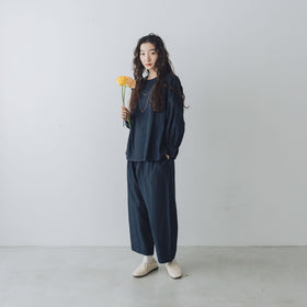 「わたしたちらしい、大人のかわいらしさ」ブラウス＋サルエルパンツのセットアップ