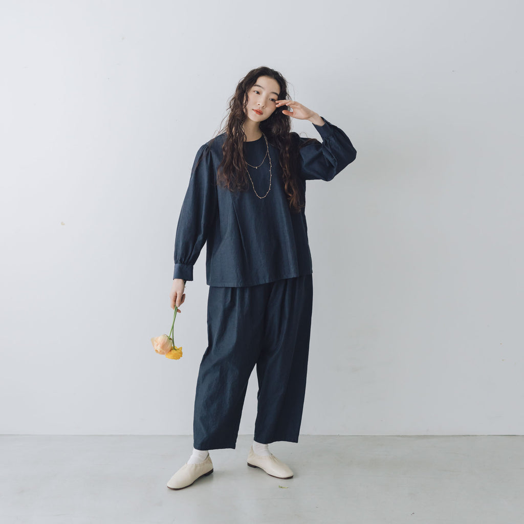 「わたしたちらしい、大人のかわいらしさ」ブラウス＋サルエルパンツのセットアップ
