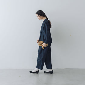 「わたしたちらしい、大人のかわいらしさ」ブラウス＋サルエルパンツのセットアップ