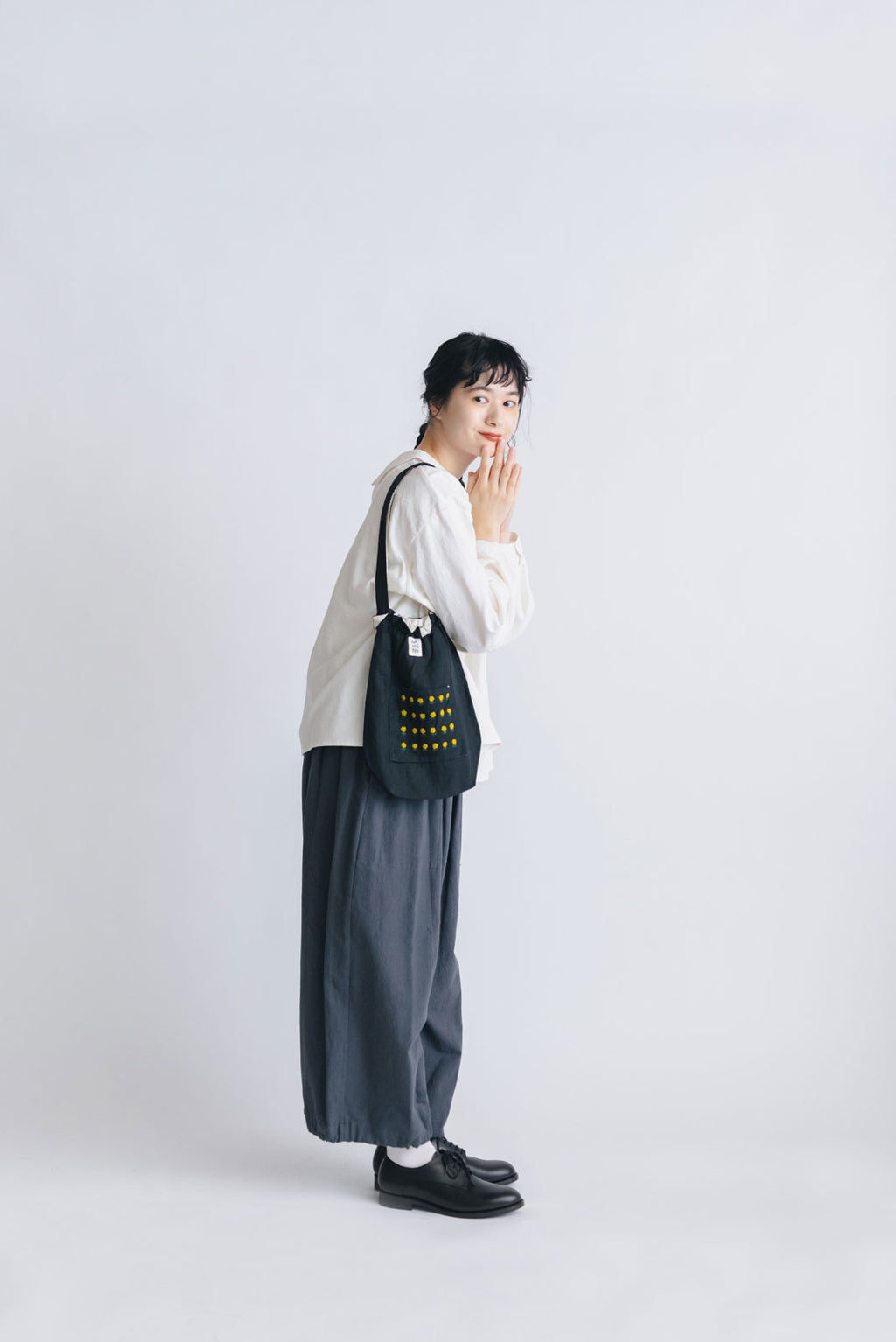 pot and tea リネン小花刺繍バッグ