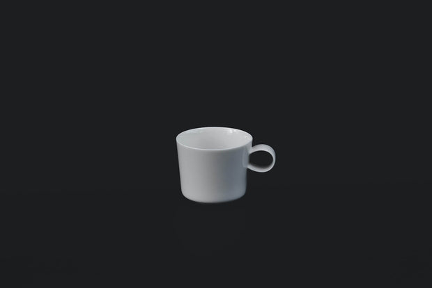 〈くらすこと別注〉yumiko iihoshi porcelain unjour cup（つやあり）